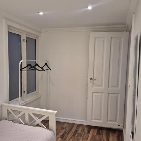 Spacious 2bd In Bergen! דירה *